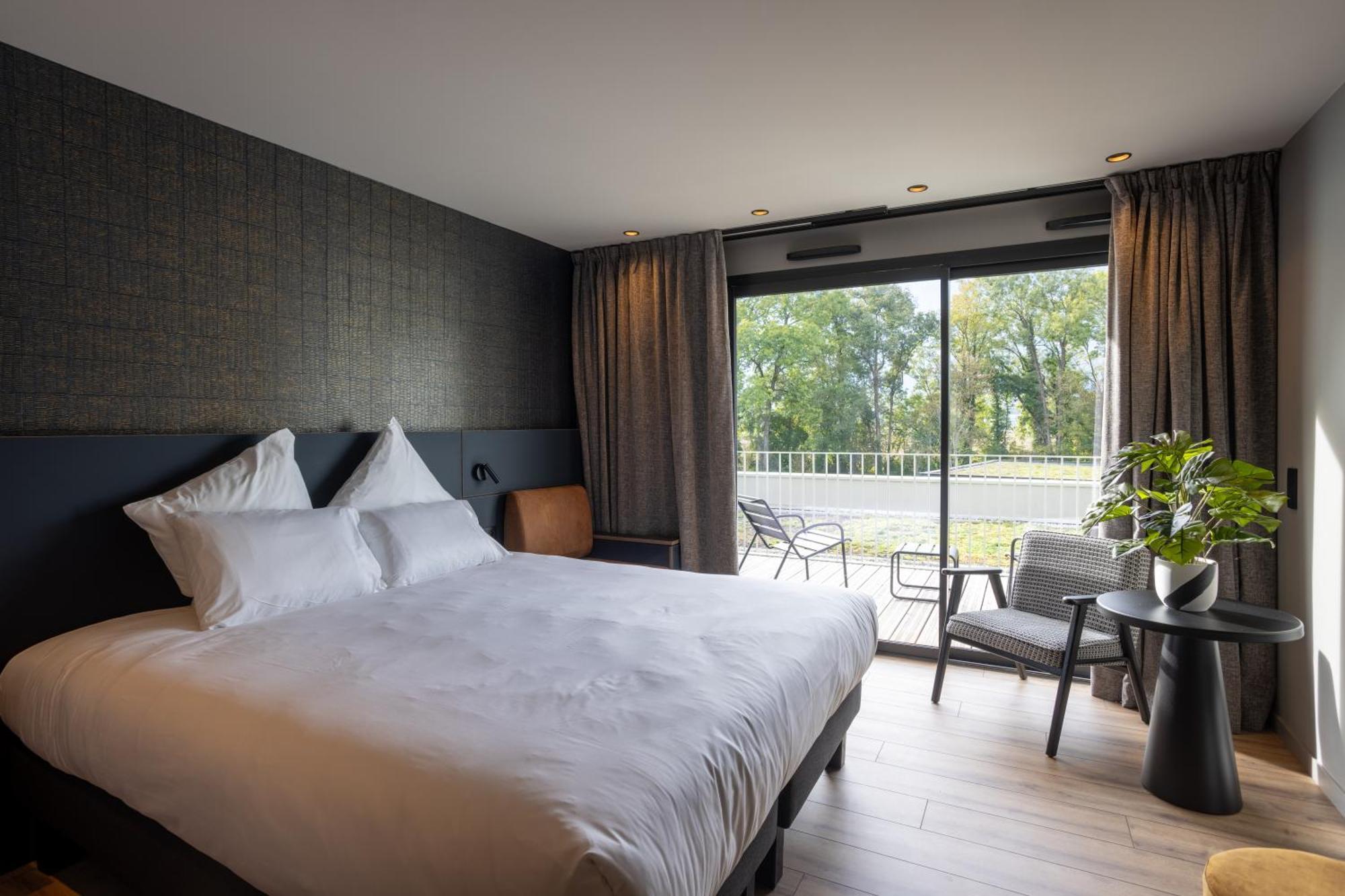 Miura Hotell Voglans Eksteriør bilde